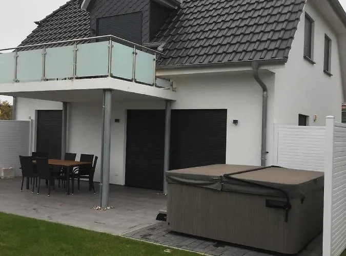 Holiday home Haus Kranichnest *